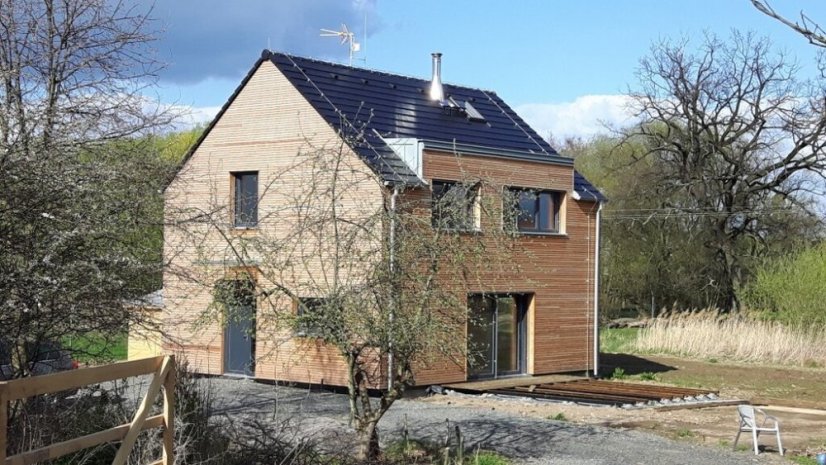 Tegalit Star ta ka z kladn ebenov ern dum2