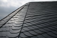 Přírodní břidlice - Šupinové krytí - pravidelná šupina německá