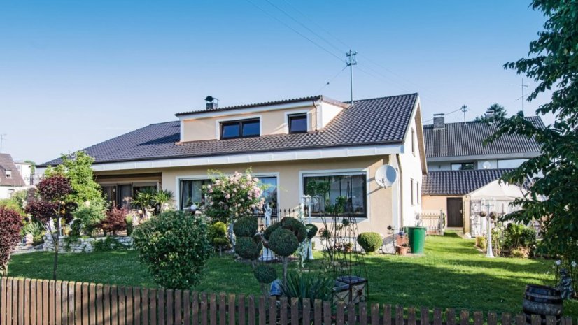 Keramická taška HARMONIE 1/1 - Barva: Engoba měděně červená, Typ tašky: Základní taška, Typ krytiny: Pálená taška, Název: HARMONIE