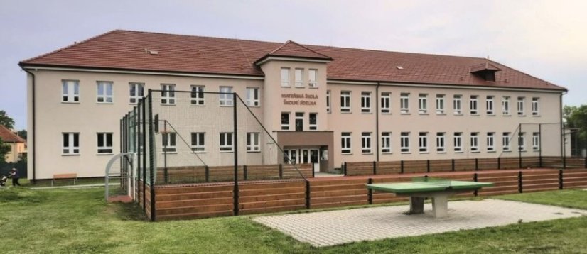 Keramická taška GRANÁT 11 1/1 - Druh krytiny BRAMAC: Keramické tašky, Barvy BRAMAC: Engoba měděná, Typ krytiny BRAMAC: GRANÁT 11, Typ tašky: Základní taška