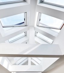 ROTO kyvná okna - elektrický pohon