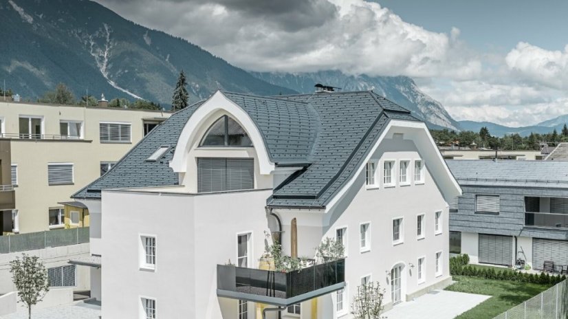 Falcovaný šindel PREFA - Barva: RAL 9005 černá, Typ krytiny: Falcovaný šindel PREFA