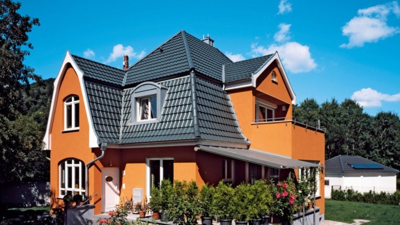 Keramická taška OPTIMA 1/1 - Barva: Břidlicová engoba, Typ tašky: Základní taška, Typ krytiny: Pálená taška, Název: OPTIMA