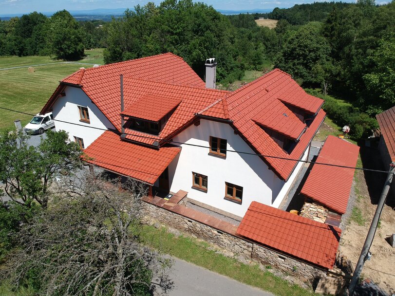 Keramická taška TOPAS 13 1/1 - Druh krytiny BRAMAC: Keramické tašky, Barvy BRAMAC: Engoba hnědá, Typ krytiny BRAMAC: TOPAS 13, Typ tašky: Základní taška