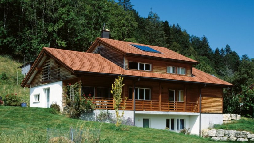 Keramická taška OPTIMA 1/1 - Barva: Břidlicová engoba, Typ tašky: Základní taška, Typ krytiny: Pálená taška, Název: OPTIMA