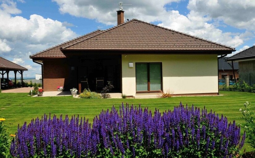 Keramická taška TOPAS 13 1/1 - Druh krytiny BRAMAC: Keramické tašky, Barvy BRAMAC: Engoba hnědá, Typ krytiny BRAMAC: TOPAS 13, Typ tašky: Základní taška