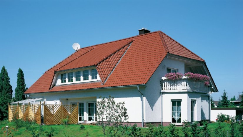 Keramická taška HARMONIE 1/1 - Barva: Engoba měděně červená, Typ tašky: Základní taška, Typ krytiny: Pálená taška, Název: HARMONIE