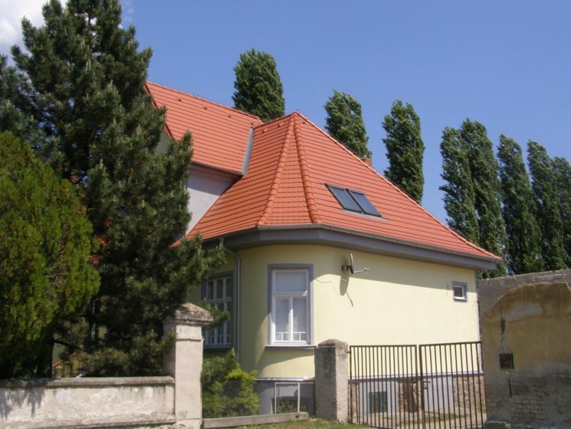 Betonová taška Rundo 1/1 - Typ tašky: Základní taška, Třída kvality: Terran EVO, Barva Terran: Mocca